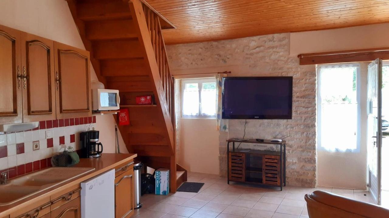 Gites Le Clos De Lamie Avec 2 Piscines Privees Fossemagne Εξωτερικό φωτογραφία