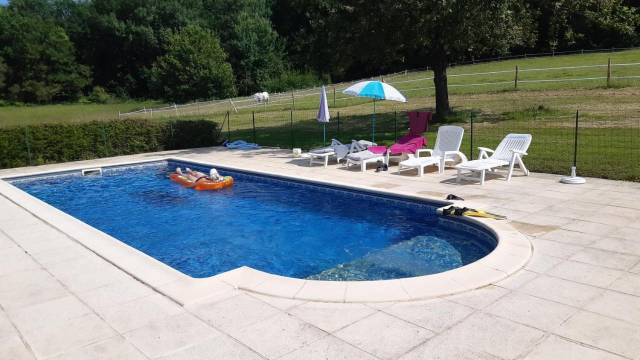 Gites Le Clos De Lamie Avec 2 Piscines Privees Fossemagne Εξωτερικό φωτογραφία